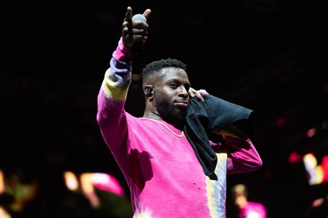 isiah rashad gay|Isaiah Rashad Comes Out as Sexually Fluid After。